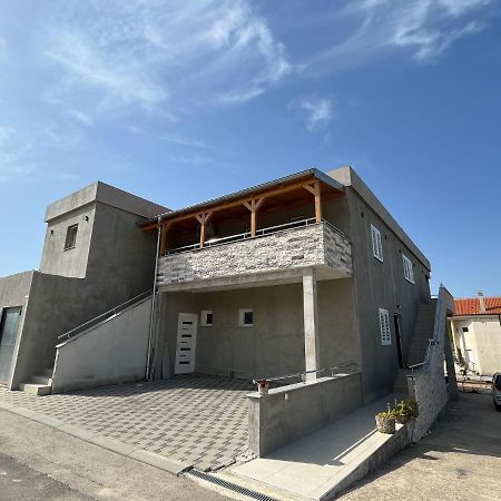 Apartmani Mia Драге Екстериор снимка