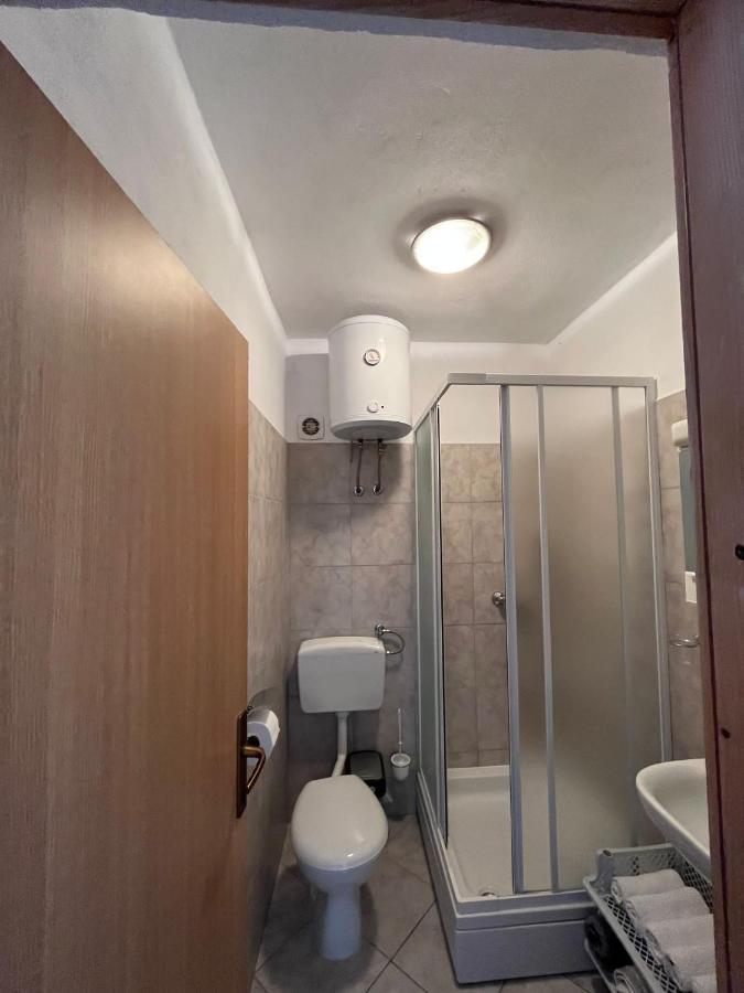 Apartmani Mia Драге Екстериор снимка
