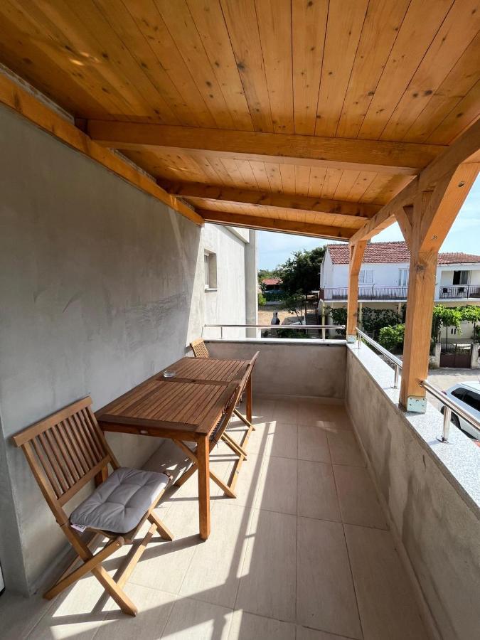 Apartmani Mia Драге Екстериор снимка
