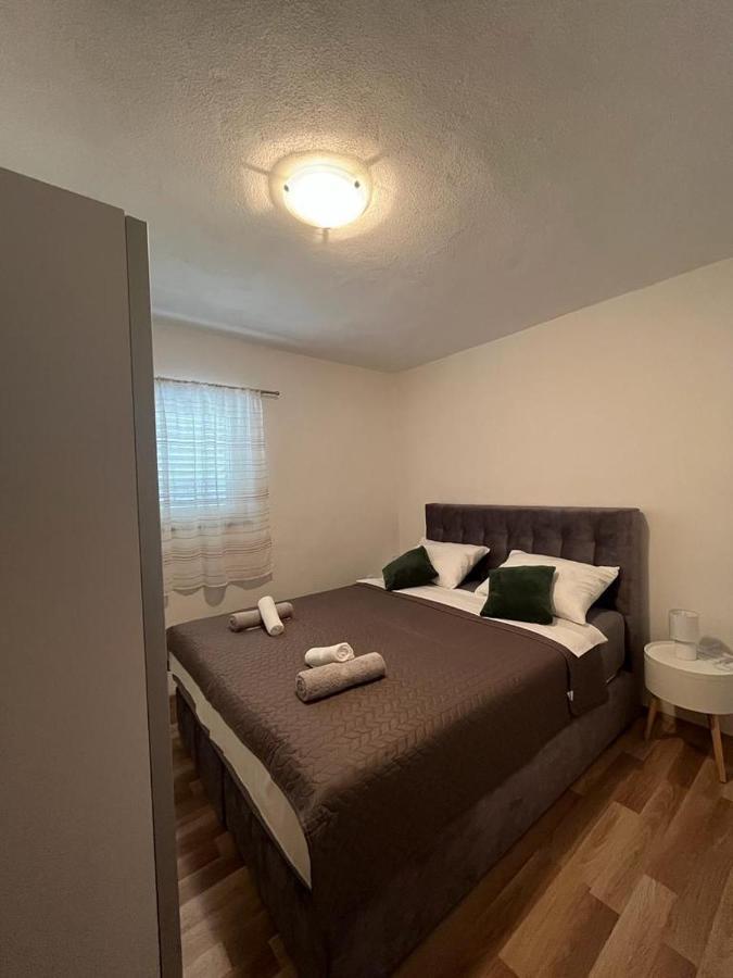Apartmani Mia Драге Екстериор снимка